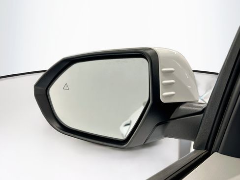 Used 2025 Hyundai Kona SEL AWD/4WD image 16