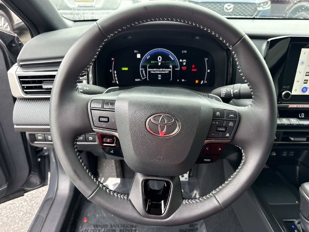 Used 2026 Toyota Camry SE FWD image 40