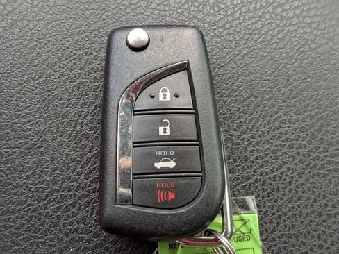 Used 2022 Toyota Camry SE FWD image 25