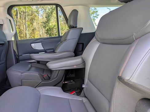 New 2025 Ford Expedition Max Active image 15