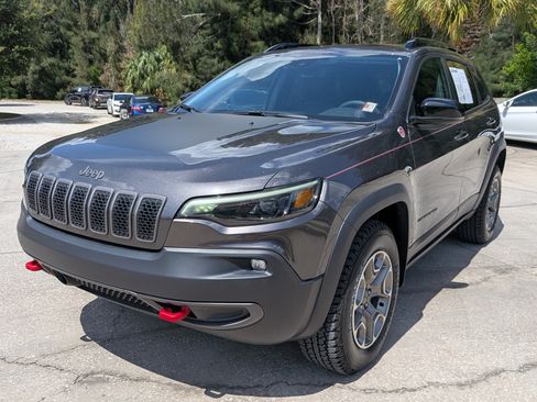 Used 2022 Jeep Cherokee Trailhawk w/ Sun, Sound & Nav Group AWD/4WD image 8