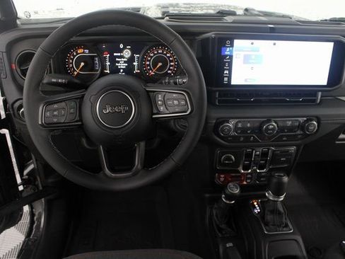 New 2026 Jeep Wrangler Unlimited Rubicon image 10