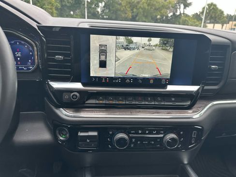 Used 2024 Chevrolet Silverado 1500 LTZ w/ LTZ Premium Package image 37