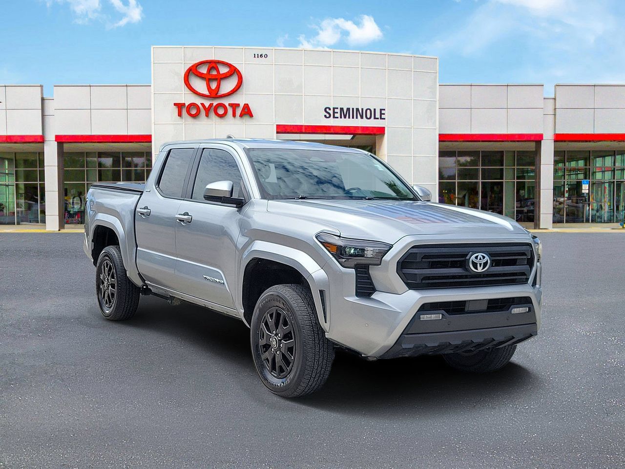 Used 2024 Toyota Tacoma SR5 w/ SR5 Upgrade Package AWD/4WD image 2