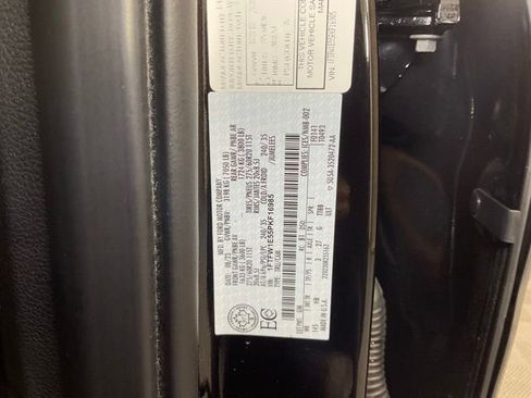 Certified 2023 Ford F150 Lariat w/ Equipment Group 502A High image 28