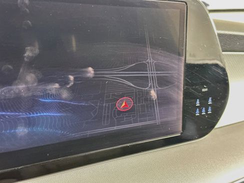 Used 2025 Hyundai Palisade SEL FWD image 22