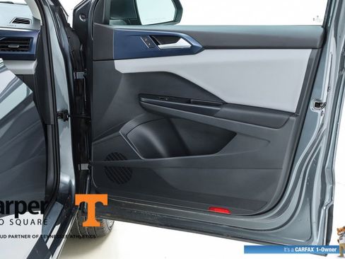 Used 2023 Volkswagen Taos SE w/ Panoramic Sunroof Package AWD/4WD image 69