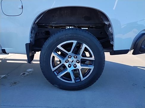 Used 2020 Chevrolet Silverado 1500 Custom Trail Boss w/ Custom Convenience Package image 20