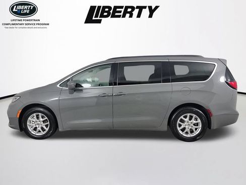 Used 2022 Chrysler Pacifica Touring-L FWD image 6