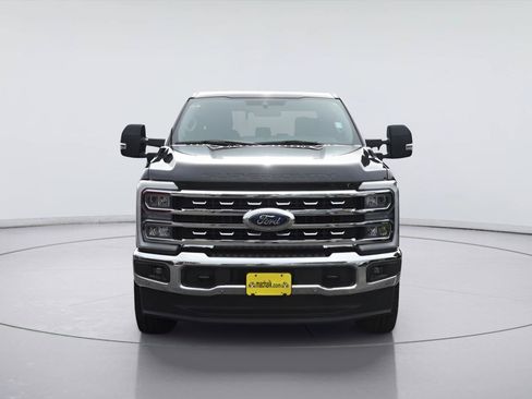 Certified 2023 Ford F250 Lariat w/ Lariat Ultimate Package AWD/4WD image 3