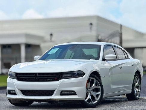Used 2016 Dodge Charger R/T w/ Navigation & Travel Group RWD image 2