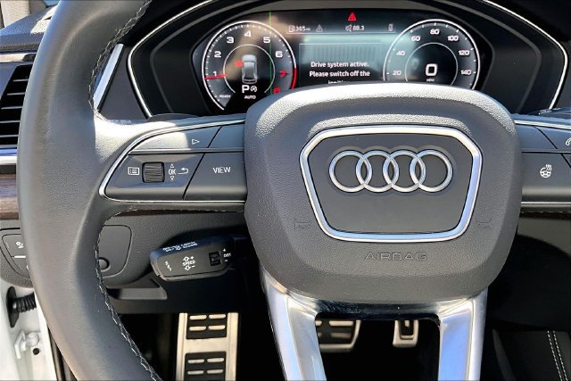 Used 2024 Audi Q5 2.0T Premium Plus w/ Premium Plus Package AWD/4WD image 11