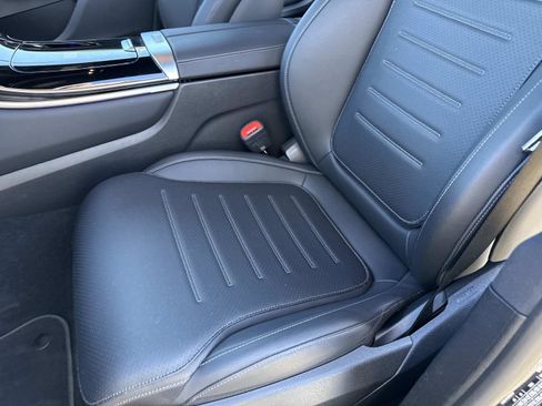 Used 2026 Mercedes-Benz GLC 300 GLC 300 image 22