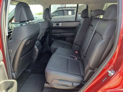 Used 2026 Hyundai Santa Fe SEL AWD/4WD image 17