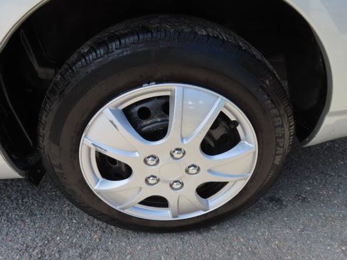 Used 2006 Toyota Corolla CE FWD image 30