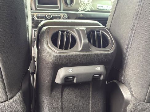 Used 2020 Jeep Gladiator Sport w/ Quick Order Package 24S AWD/4WD image 24