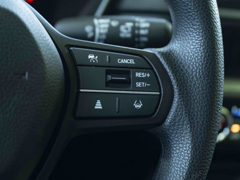 Used 2025 Honda CR-V LX image 21