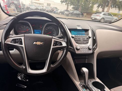 Used 2010 Chevrolet Equinox LT w/ Vehicle Interface Package FWD image 17