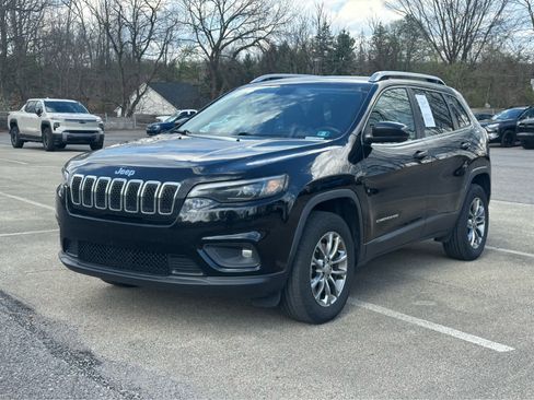Used 2019 Jeep Cherokee Latitude Plus image 1