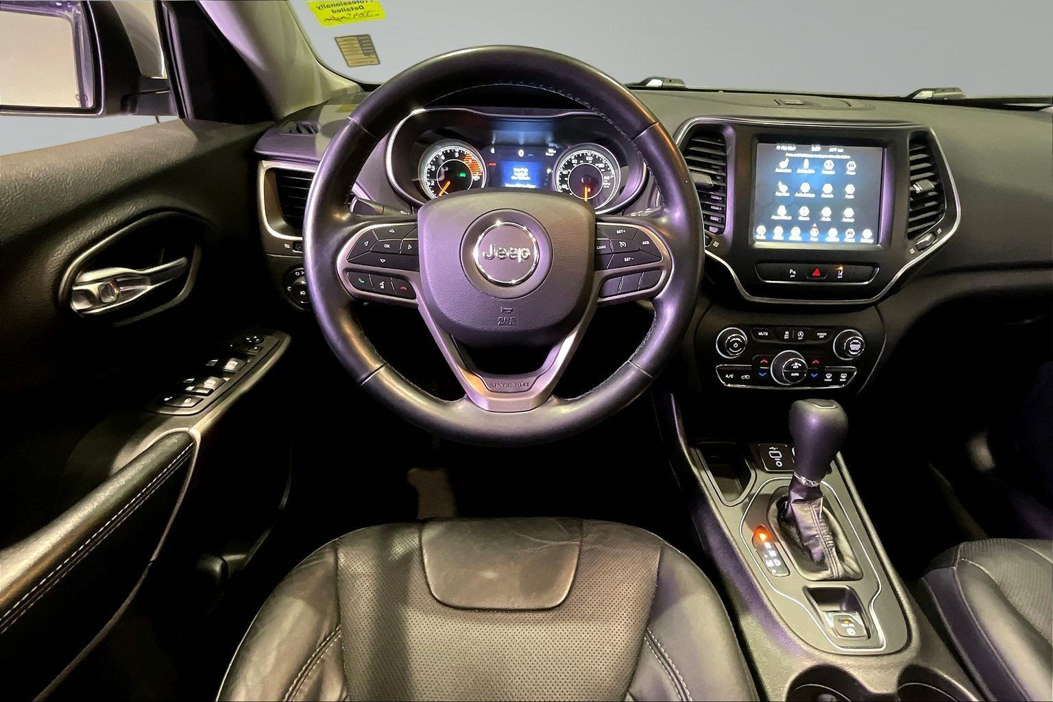 Used 2021 Jeep Cherokee Latitude Lux w/ Sun & Sound Group FWD image 9