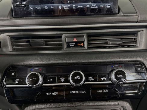 Used 2023 Honda Pilot EX-L image 17