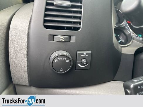 Used 2010 Chevrolet Silverado 2500 W/T image 22