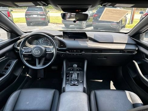 Used 2023 MAZDA MAZDA3 s FWD image 10