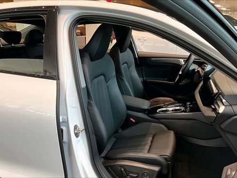 Used 2026 Audi A6 Premium Plus image 9