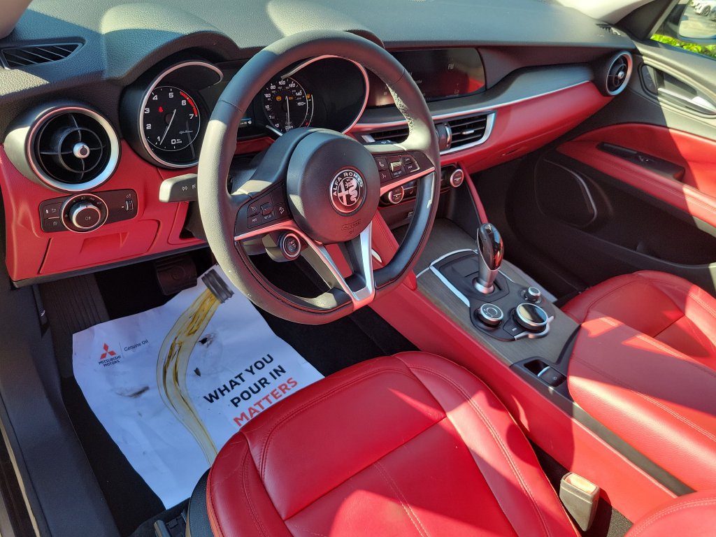 Used 2019 Alfa Romeo Stelvio Ti AWD/4WD image 24
