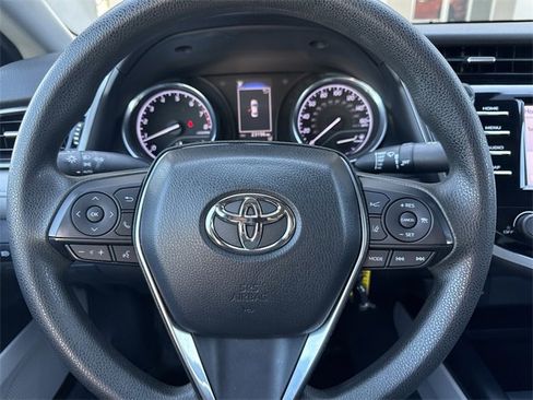 Used 2020 Toyota Camry LE image 16