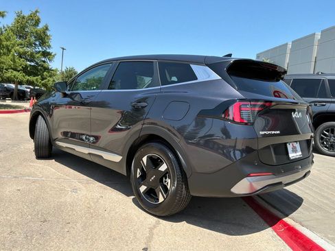 Used 2026 Kia Sportage LX FWD image 8