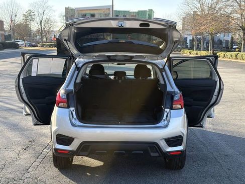 Used 2025 Mitsubishi Outlander Sport ES image 11