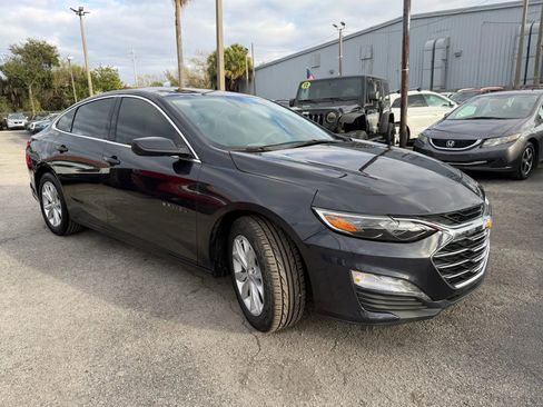 Used 2023 Chevrolet Malibu LT w/ Driver Confidence Package image 3