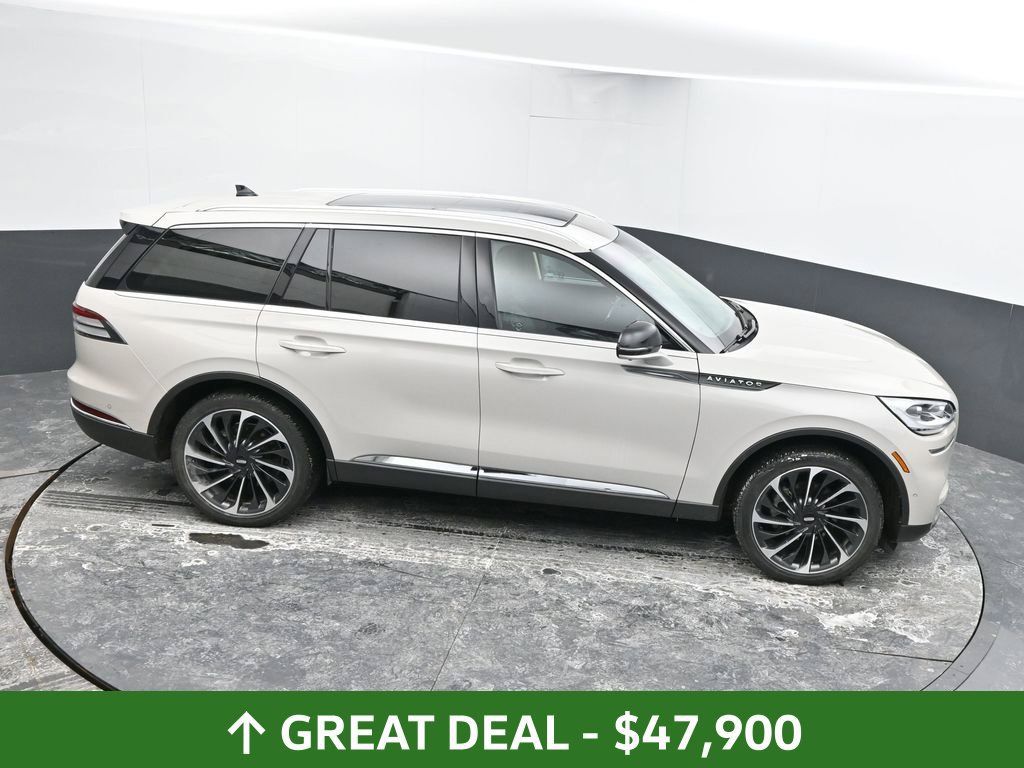 Used 2024 Lincoln Aviator Reserve w/ Equipment Group 201A AWD/4WD image 41