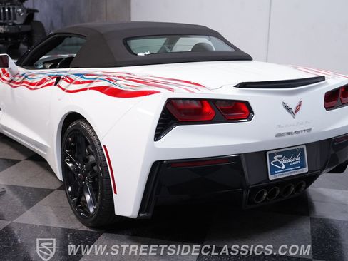 Used 2018 Chevrolet Corvette Stingray Convertible w/ 1LT RWD image 9