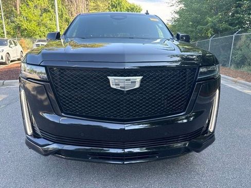 Used 2023 Cadillac Escalade Sport w/ Touring Package AWD/4WD image 2