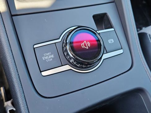 New 2026 Volkswagen Tiguan SE FWD image 23