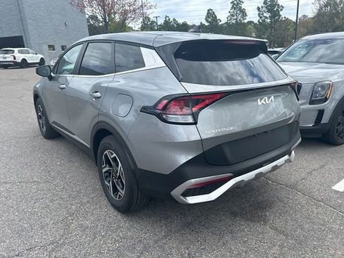 Certified 2025 Kia Sportage LX image 8