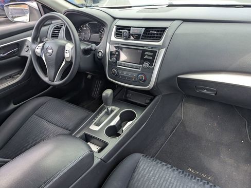 Used 2017 Nissan Altima 2.5 S w/ Power Driver Seat Package FWD image 32