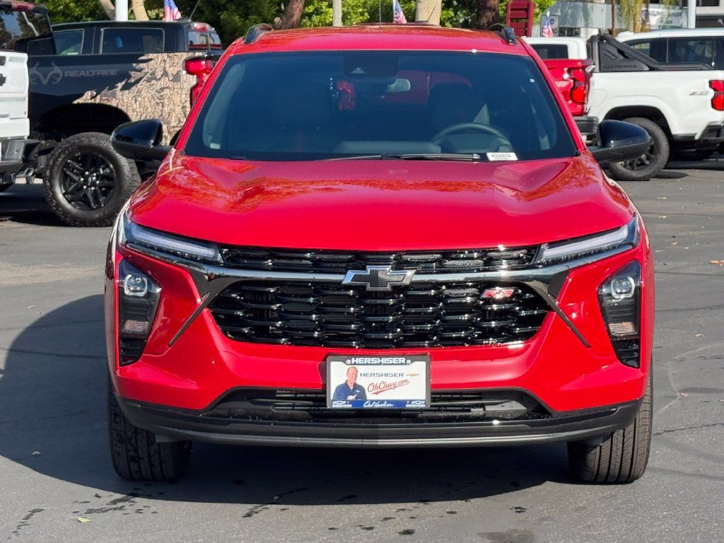 New 2026 Chevrolet Trax RS w/ Driver Confidence Package FWD image 2