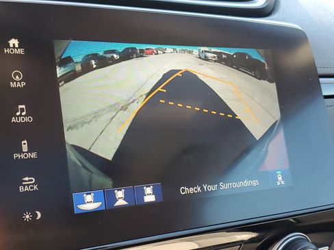 Used 2018 Honda CR-V Touring image 22