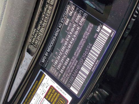 Used 2025 Mercedes-Benz GLC 300 4MATIC image 37