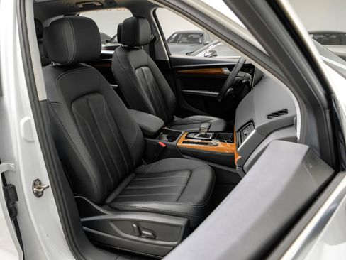 Used 2023 Audi Q5 2.0T Premium Plus image 38