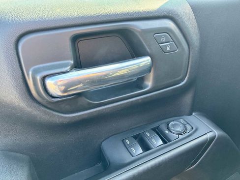 Certified 2022 GMC Sierra 1500 Pro w/ Pro Value Package image 22