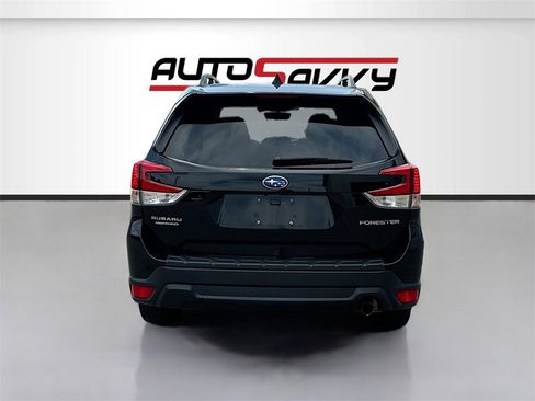 Used 2021 Subaru Forester Limited w/ Popular Package #3 image 6