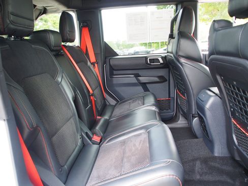Used 2024 Ford Bronco Raptor AWD/4WD image 13