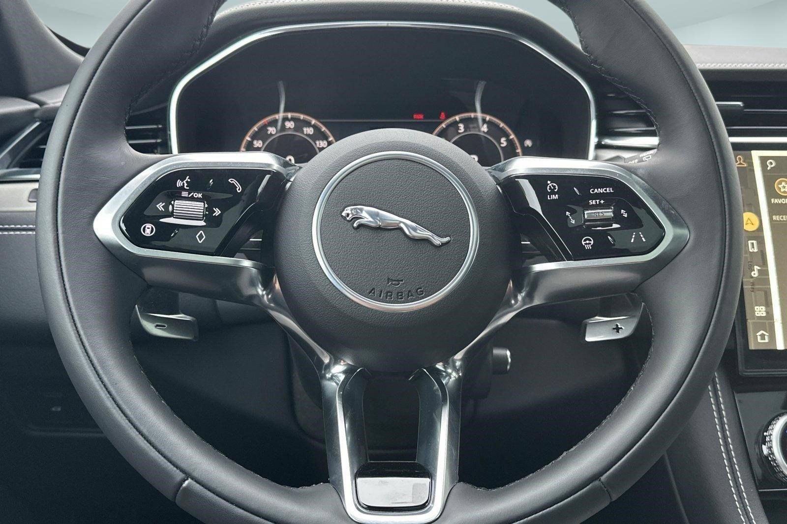 New 2025 Jaguar F-PACE R-Dynamic S AWD/4WD image 10