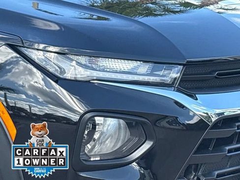 Used 2023 Chevrolet TrailBlazer LT FWD image 2