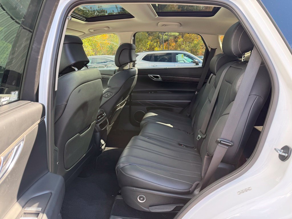 Used 2021 Genesis GV80 3.5T AWD/4WD image 12