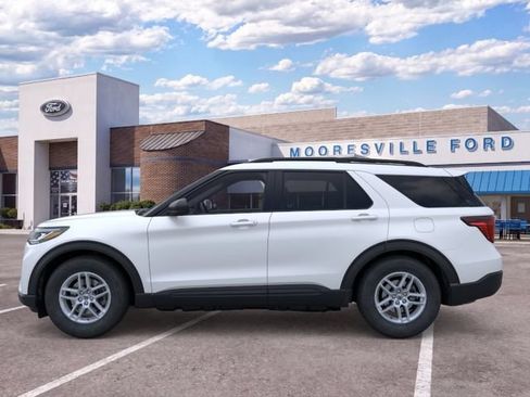 New 2026 Ford Explorer Active w/ Active Comfort Package RWD image 3